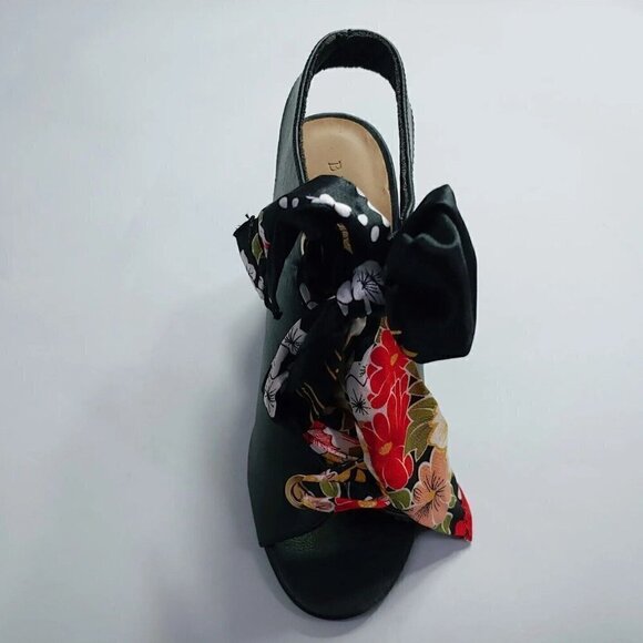 Bamboo Crave Black With Satin RIBBON Tie Block Heels Pretty Sandals Size 5.5 - Picture 7 of 10
